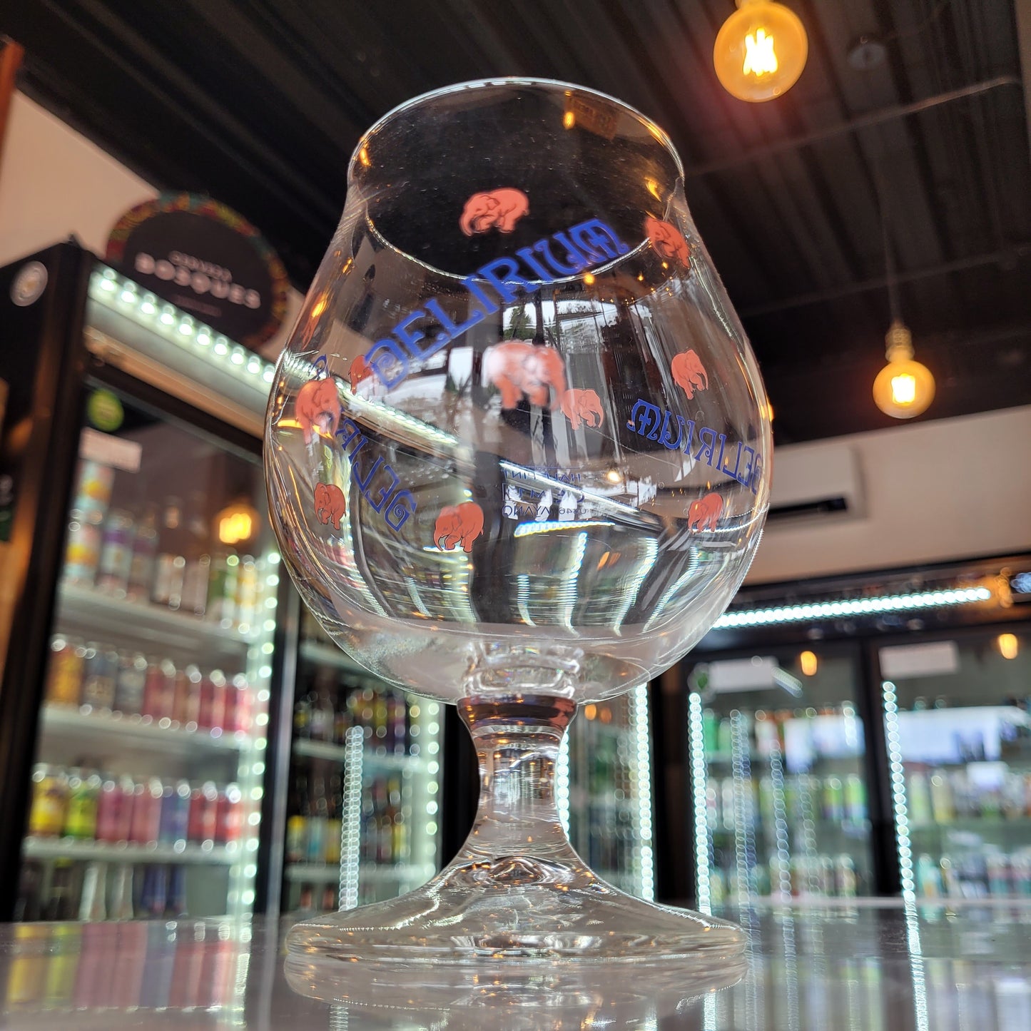 Foto de Delirium Copa Tulipán 500ml - Cerveza Artesanal en Puerto Cervecero, Puerto Varas