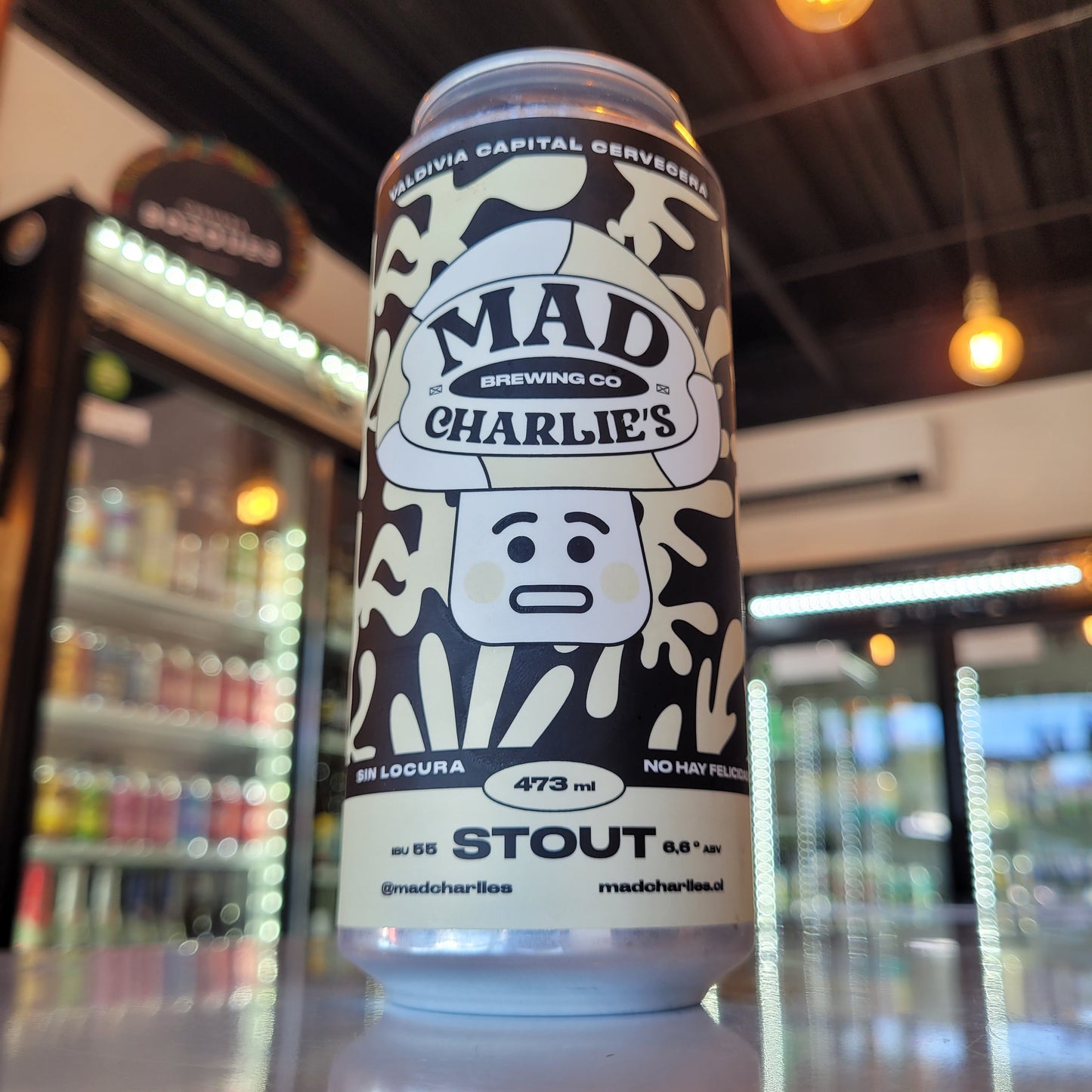 Foto de Mad Charlie's Stout 473ml - Cerveza Artesanal en Puerto Cervecero, Puerto Varas