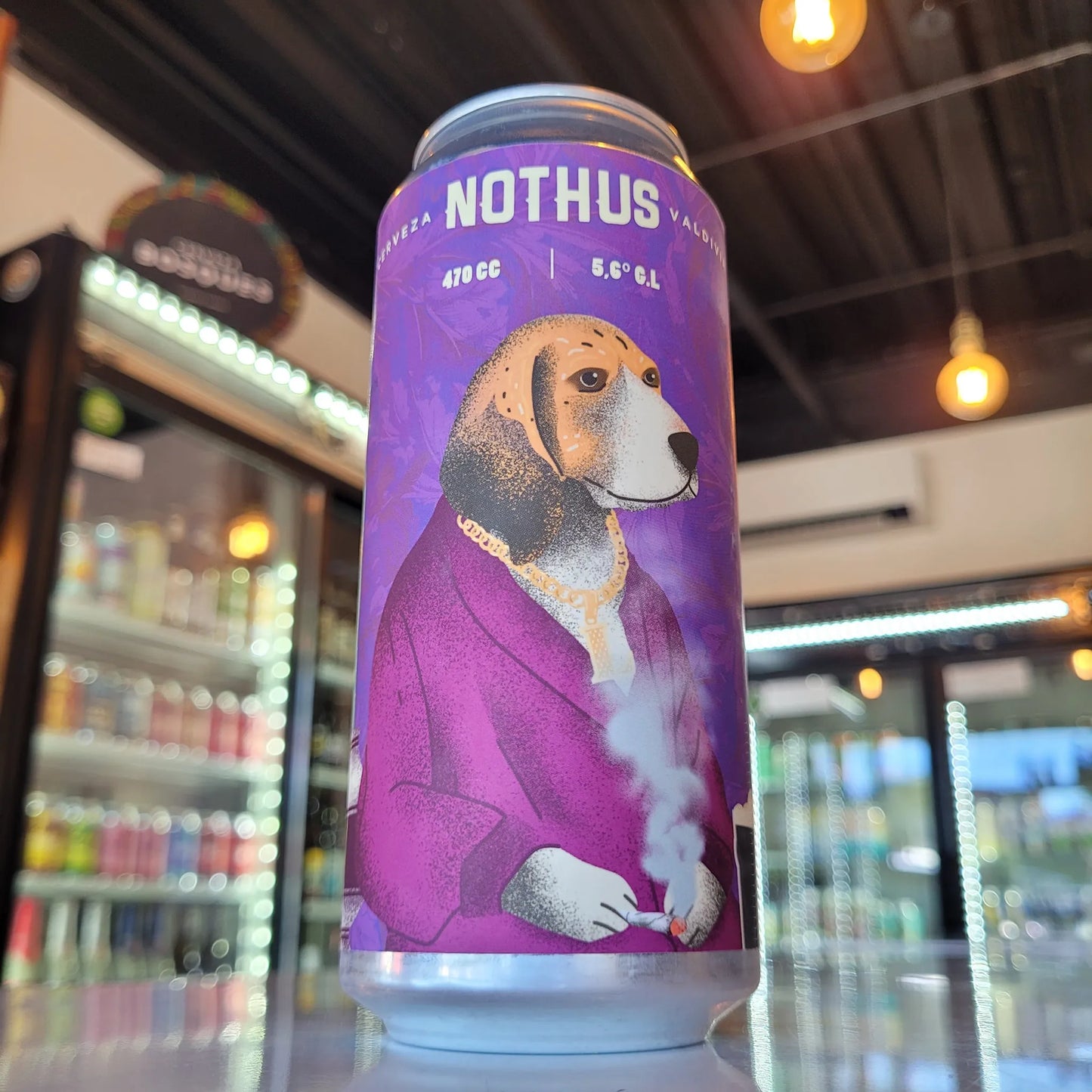 Cerveza artesanal valdiviana Nothus Lillo Oatmeal Coffee Stout 470cc infusionada con café boliviano y cacao. Disponible en Puerto Cervecero, Puerto Varas Chile.