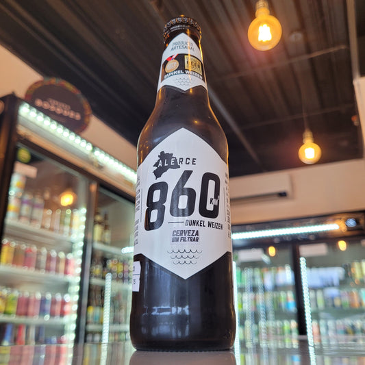 Foto de la Cerveza Artesanal 860 Alerce Dunkelweizen 330ml de Llanquihue en Puerto Cervecero, Puerto Varas