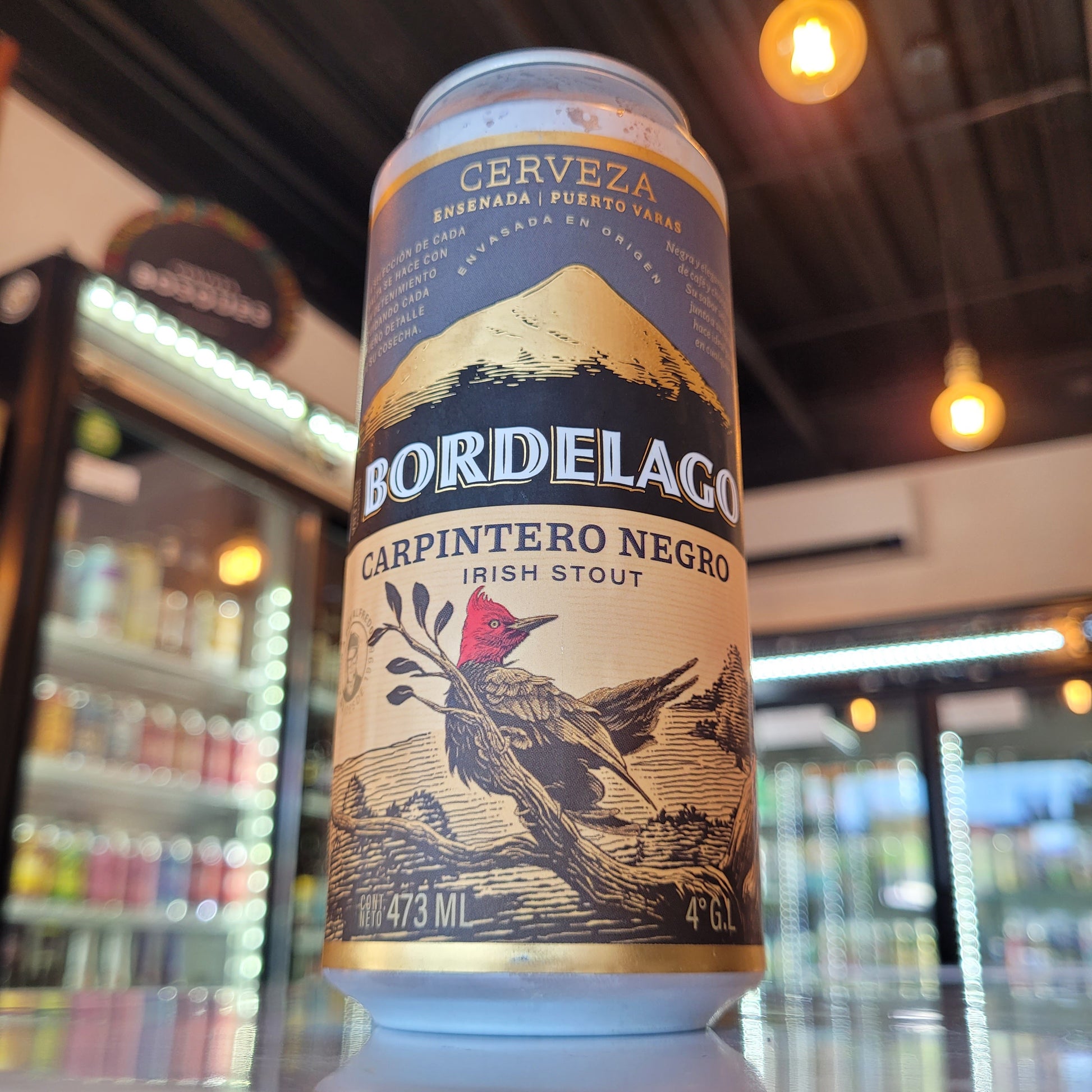 Foto de cerveza artesanal Bordelago Carpintero Negro Irish Stout 473ml en Puerto Cervecero, Puerto Varas.