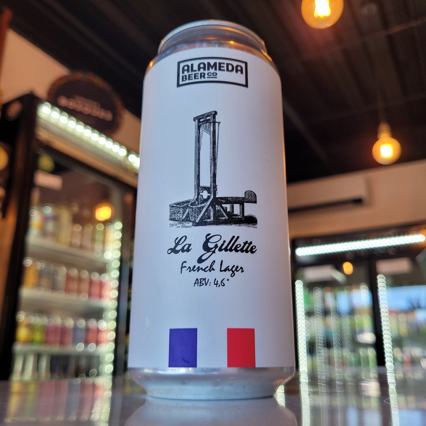 Foto de Alameda La Gillette French Lager 473ml - Cerveza Artesanal en Puerto Cervecero, Puerto Varas