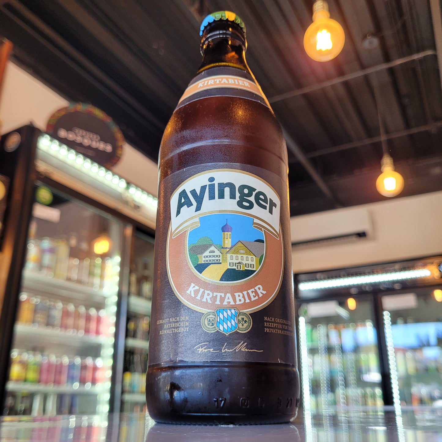 Foto de Ayinger Kirtabier Märzen 500ml - Cerveza Artesanal en Puerto Cervecero, Puerto Varas