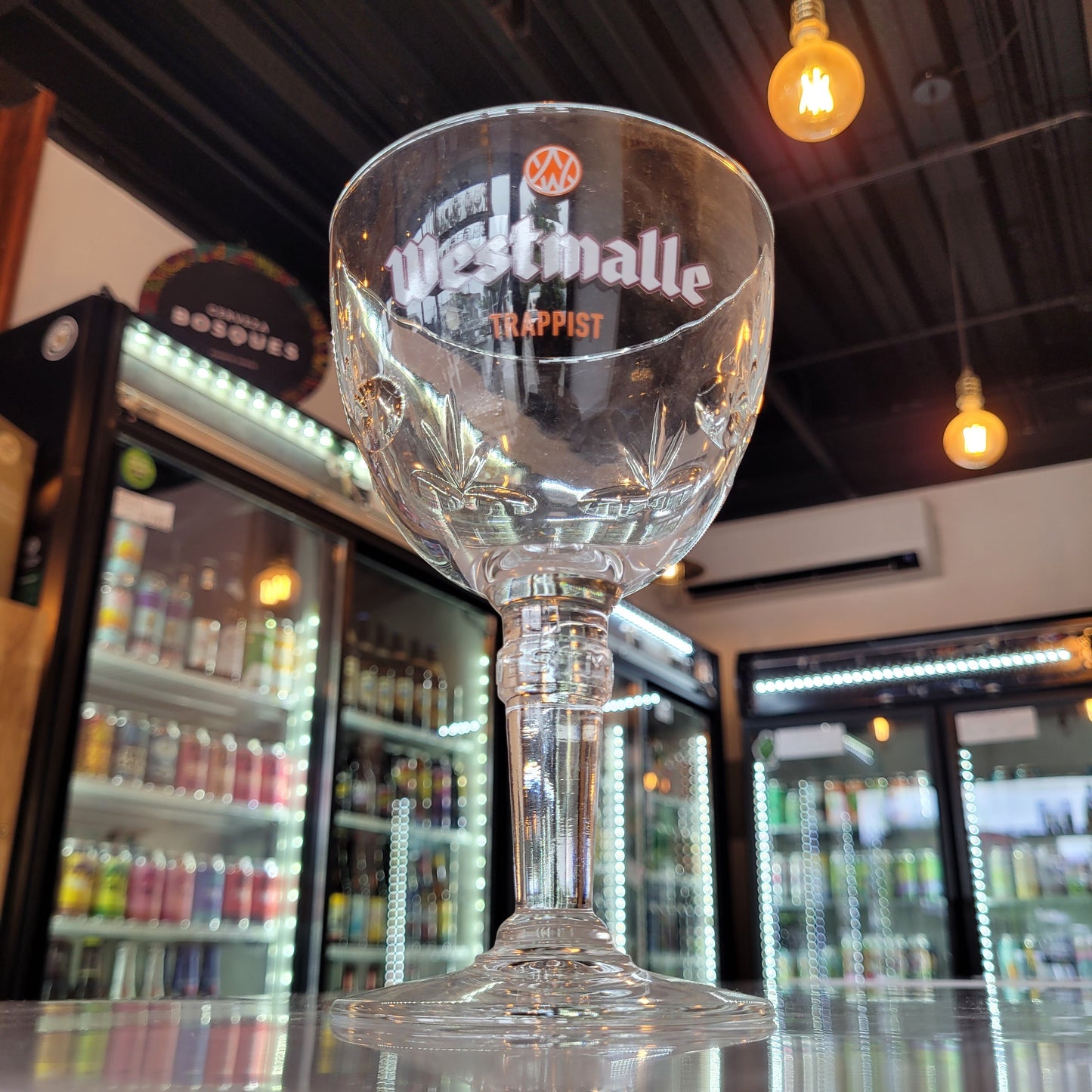 Foto de Westmalle Copa Cáliz 330ml - Cerveza Artesanal en Puerto Cervecero, Puerto Varas