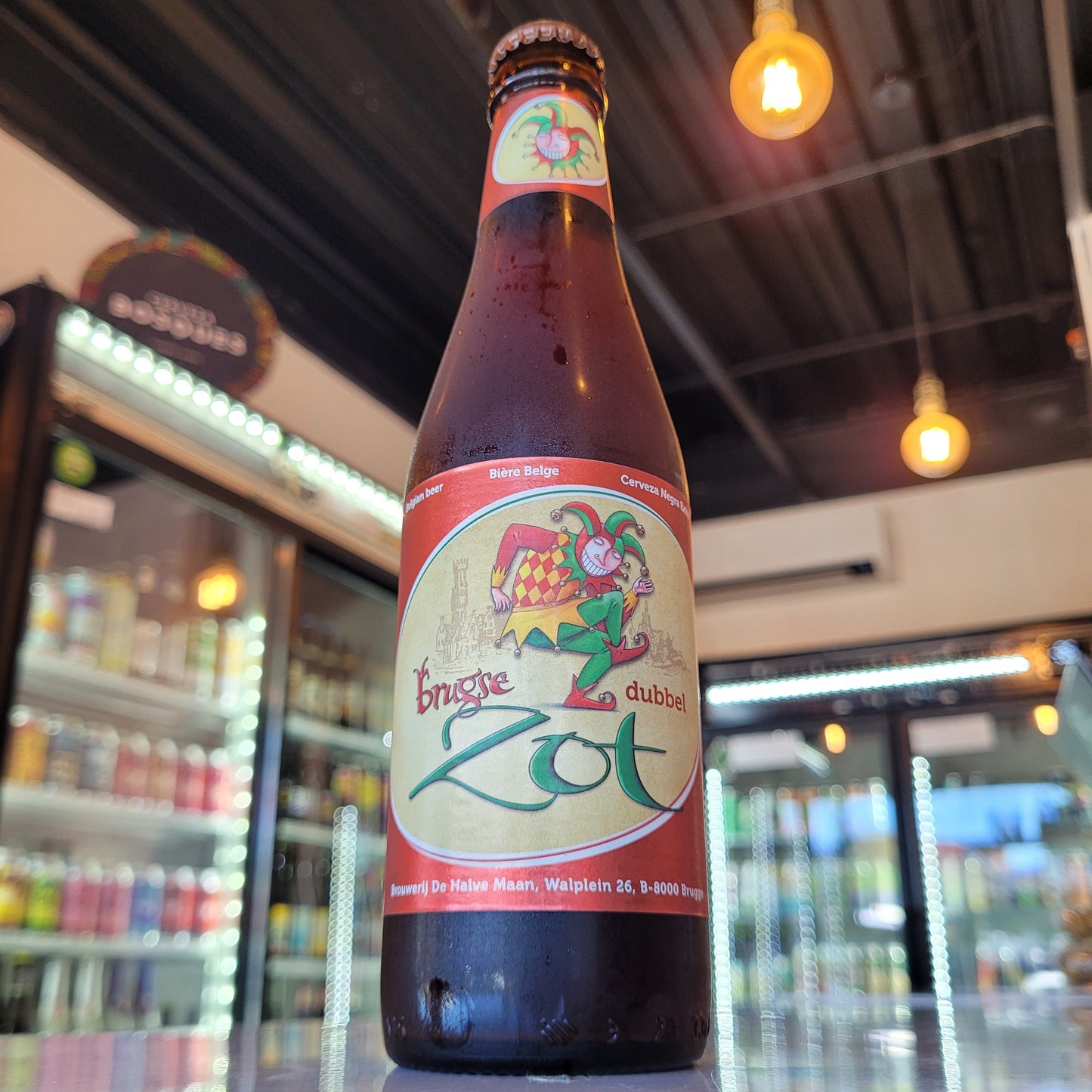 Foto de De Halve Maan Brugse Zot Dubbel 330ml - Cerveza Artesanal en Puerto Cervecero, Puerto Varas