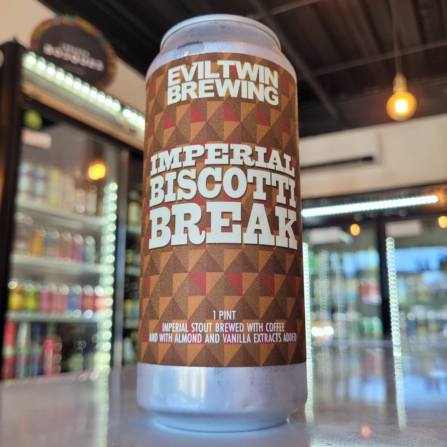 Foto de Evil Twin Brewing NYC Imperial Biscotti Break Imperial Stout 473ml - Cerveza Artesanal en Puerto Cervecero, Puerto Varas