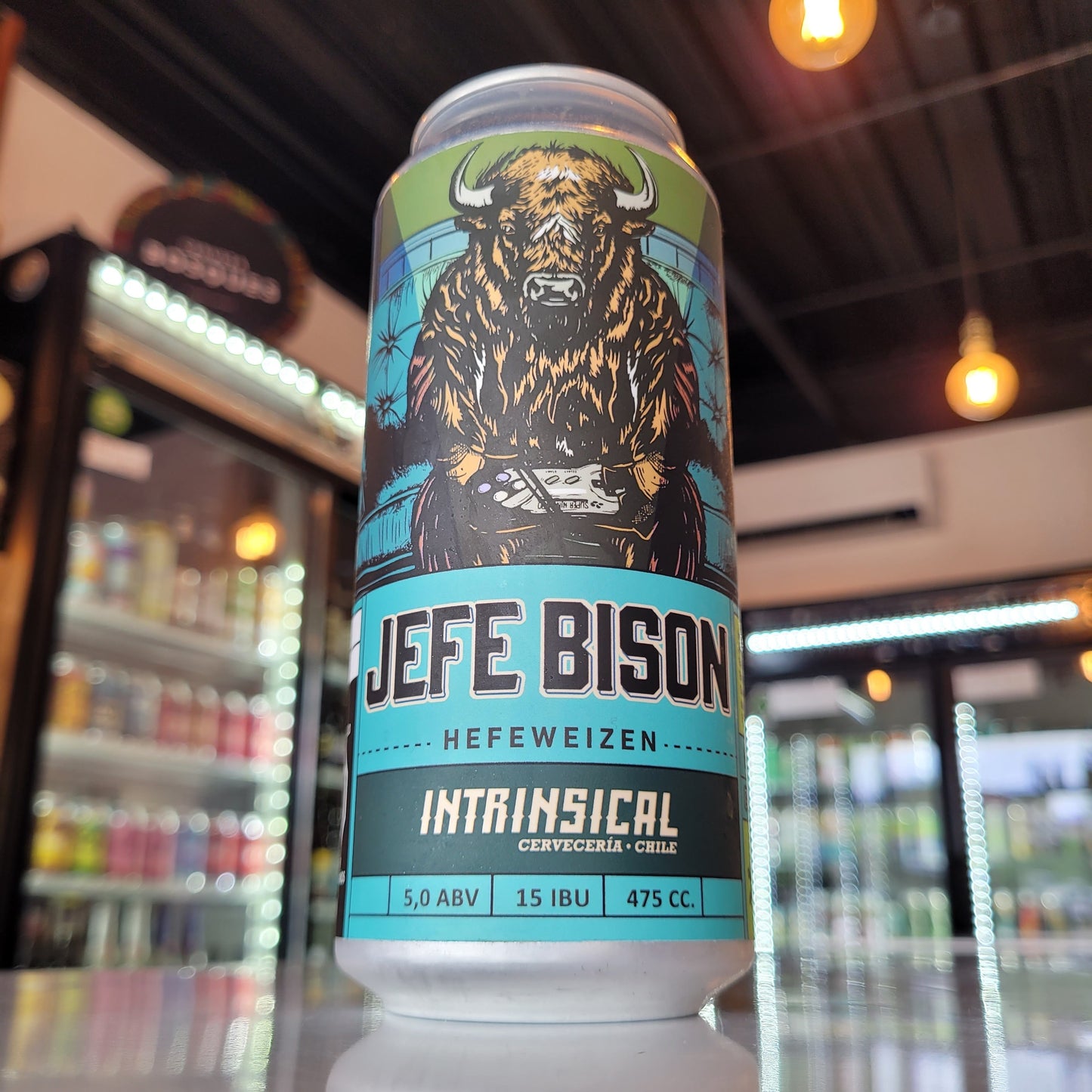 Foto de Intrinsical El Jefe Bison Hefeweizen 473ml - Cerveza Artesanal en Puerto Cervecero, Puerto Varas