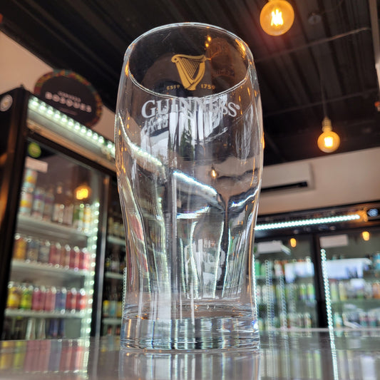 Foto de Guinness Vaso Pinta Irlandesa 600ml - Cerveza Artesanal en Puerto Cervecero, Puerto Varas